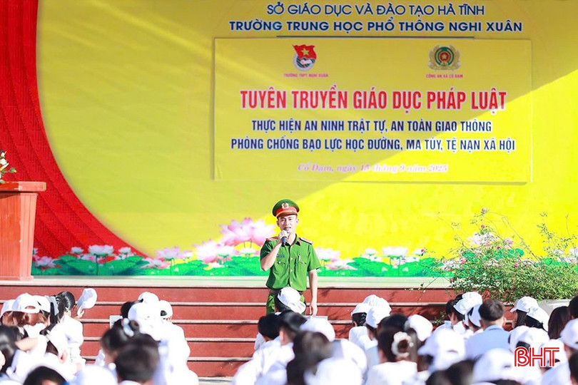 Đẩy mạnh công tác tuyên truyền, phổ biến pháp luật là một trong những phương thức hữu hiệu nhằm nâng cao ý thức thượng tôn pháp luật cho người dân. bqbht_br_666.jpg