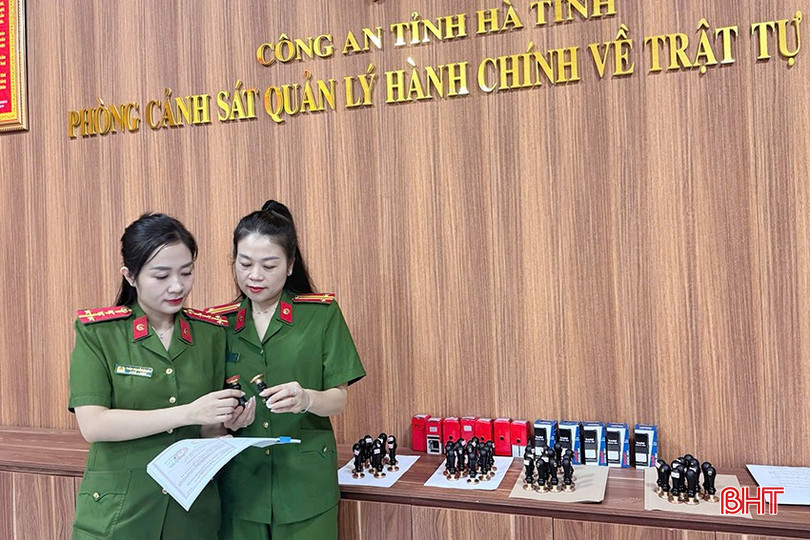 Hiện tại, các ĐVHC đã thực hiện công tác đăng ký, giao nộp con dấu và kịp thời sử dụng con dấu để hoàn thiện các văn bản, giấy tờ trước khi sáp nhập, kết thúc nhiệm vụ. bqbht_br_p.jpg