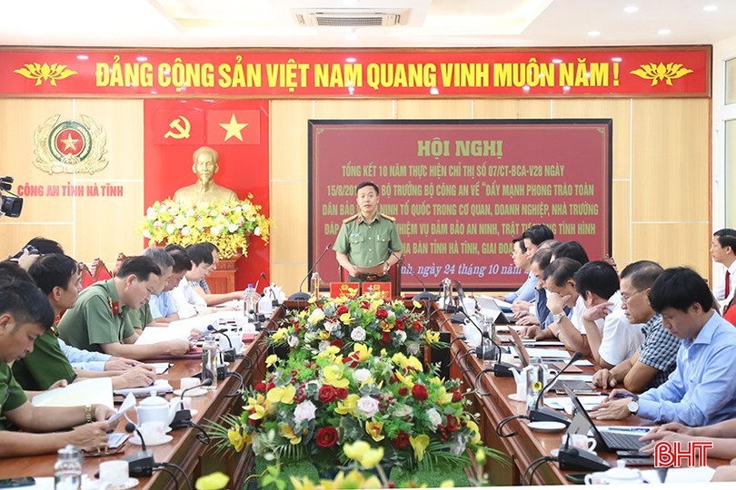 Đại tá Nguyễn Trung Kiên - Phó Giám đốc Công an tỉnh chủ trì hội nghị. a-1394-1801.jpg