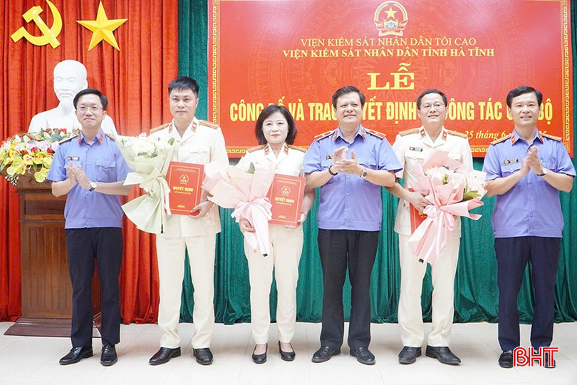 ... và các phó viện trưởng viện KSND khu vực. bqbht_br_13.jpg