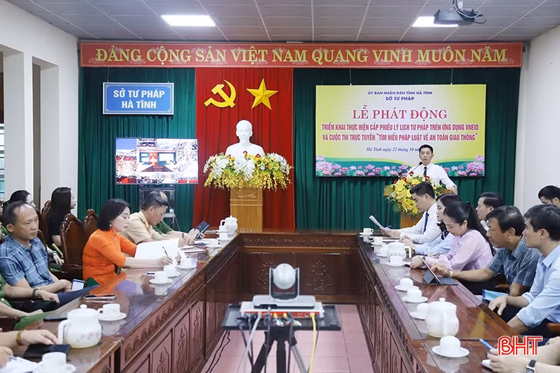 Sở Tư pháp tổ chức lễ phát động cuộc thi trực tuyến “Tìm hiểu pháp luật về an toàn giao thông” vào sáng 22/10.