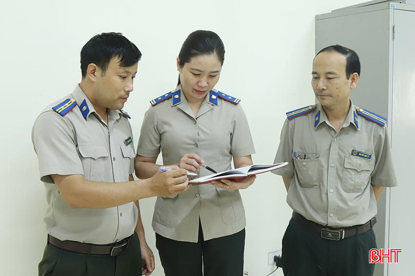 Cán bộ Cục Thi hành án dân sự Hà Tĩnh tham gia tích cực, chủ động các nội dung liên quan tới lĩnh vực của ngành. Đ4.jpg