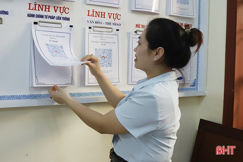 Các thủ tục hành chính liên quan đến lĩnh vực tư pháp, hành chính tư pháp liên thông được các xã, phường niêm yết đầy đủ. r-559.jpg