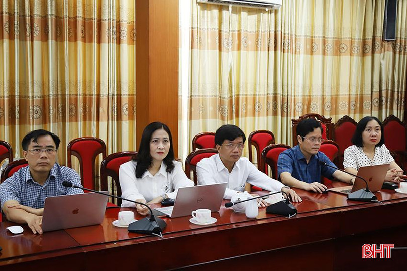 Đại biểu tham dự tại điểm cầu Hà Tĩnh. TT1.jpg