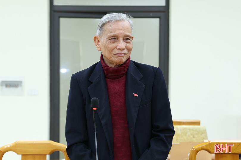 Nguyên Bí thư Tỉnh ủy Đặng Duy Báu - cộng tác viên Báo Hà Tĩnh mong muốn có nhiều bài viết mang tính đấu tranh, phản bác với các quan điểm sai trái. bqbht_br_aimg-5212.jpg