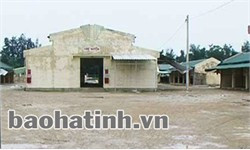 Chợ Huyện (Bình Lộc - Lộc Hà) vừa được đầu tư xây dựng