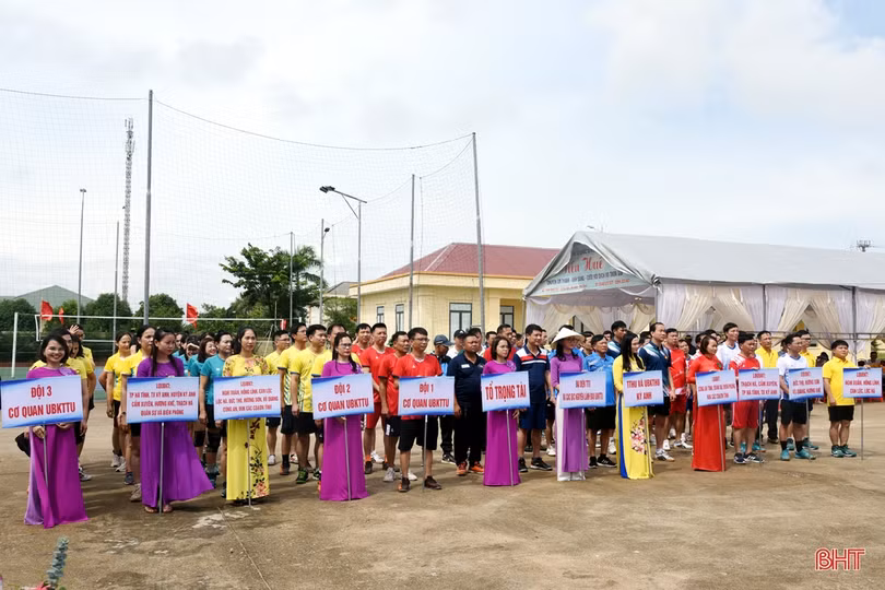 Hấp dẫn giải bóng chuyền kỷ niệm ngành Kiểm tra Đảng