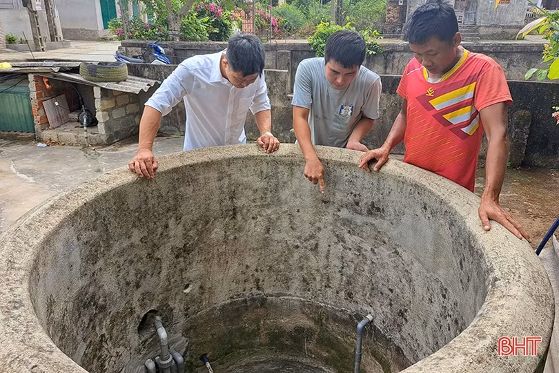 Giếng làng trơ đáy, 22 hộ dân xã ven sông Lam ở Hà Tĩnh thiếu nước sinh hoạt