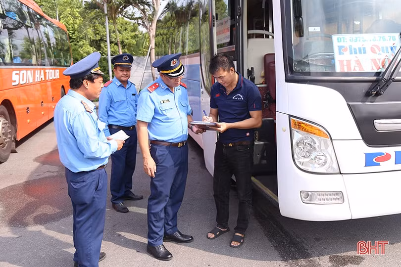 Tăng cường kiểm tra, xử lý tình trạng “xe dù, bến cóc”, xe trá hình tuyến cố định