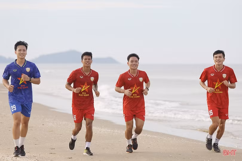 Hàng loạt nhân sự mới - cuộc thử nghiệm lối chơi của Hồng Lĩnh Hà Tĩnh