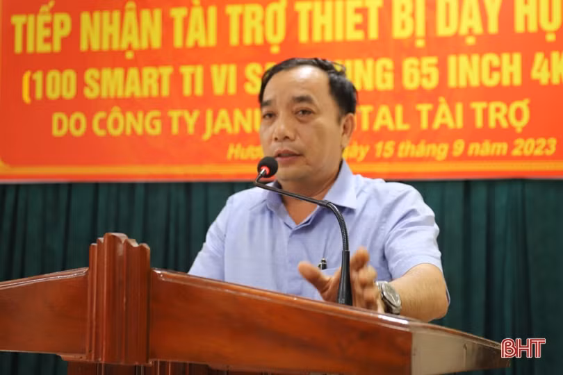 Ngành giáo dục Hương Sơn tiếp nhận 100 Smart tivi, trị giá gần 2 tỷ đồng