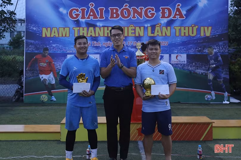 Bế mạc Giải Bóng đá nam Khối các cơ quan và doanh nghiệp Hà Tĩnh