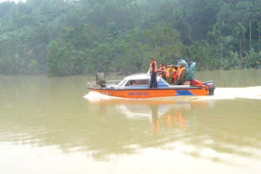 Công tác tìm kiếm tiếp tục đượng các lực lượng chức năng khẩn trương thực hiện