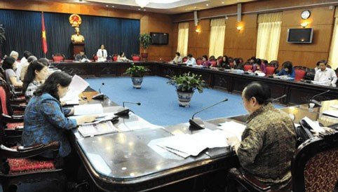 Các đoàn ĐBQH thảo luận tại tổ