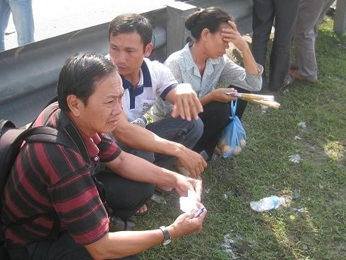 Khoắc khoải chờ tin những người còn mất tích