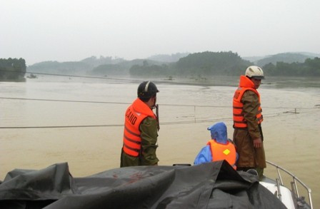 Lực lượng vũ trang Hà Tĩnh luôn sẵn sàng mọi phương án để ứng cứu người dân