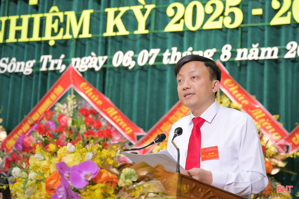 Đồng chí Phan Văn Quang - Phó Bí thư Đảng ủy, Chủ tịch UBND phường Sông Trí trình bày diễn văn khai mạc. bqbht_br_dsc-1735.jpg