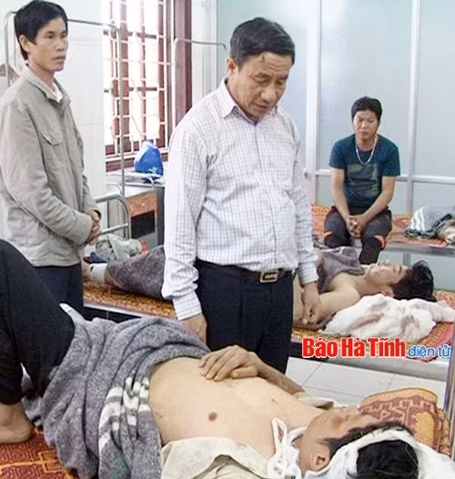 Lãnh đạo tỉnh, trung ương Hội Chữ thập đỏ và Formosa thăm hỏi nạn nhân vụ sập giàn giáo ảnh 6