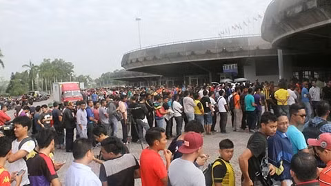 Sáng mai, các quầy vé mới mở cửa cho CĐV hai đội Malaysia, Việt Nam mua vé vào sân Shah Alam