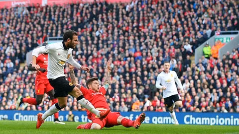 Hạ Liverpool, M.U đích thực đã trở lại ảnh 1