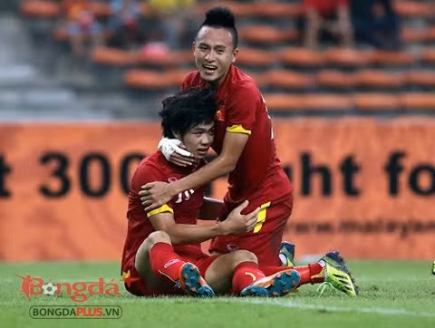 Công Phượng nâng tỷ số lên 2-1 cho U23 Việt Nam - Ảnh: Minh Tuấn