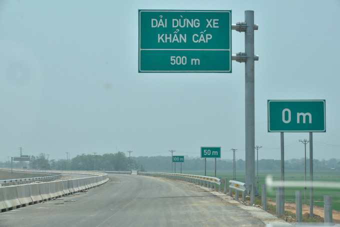 Nhật Bản, Hàn Quốc và Singapore: Những Chiến Lược Sơn Ký Hiệu Tốc Độ Trên Đường Điển Hình