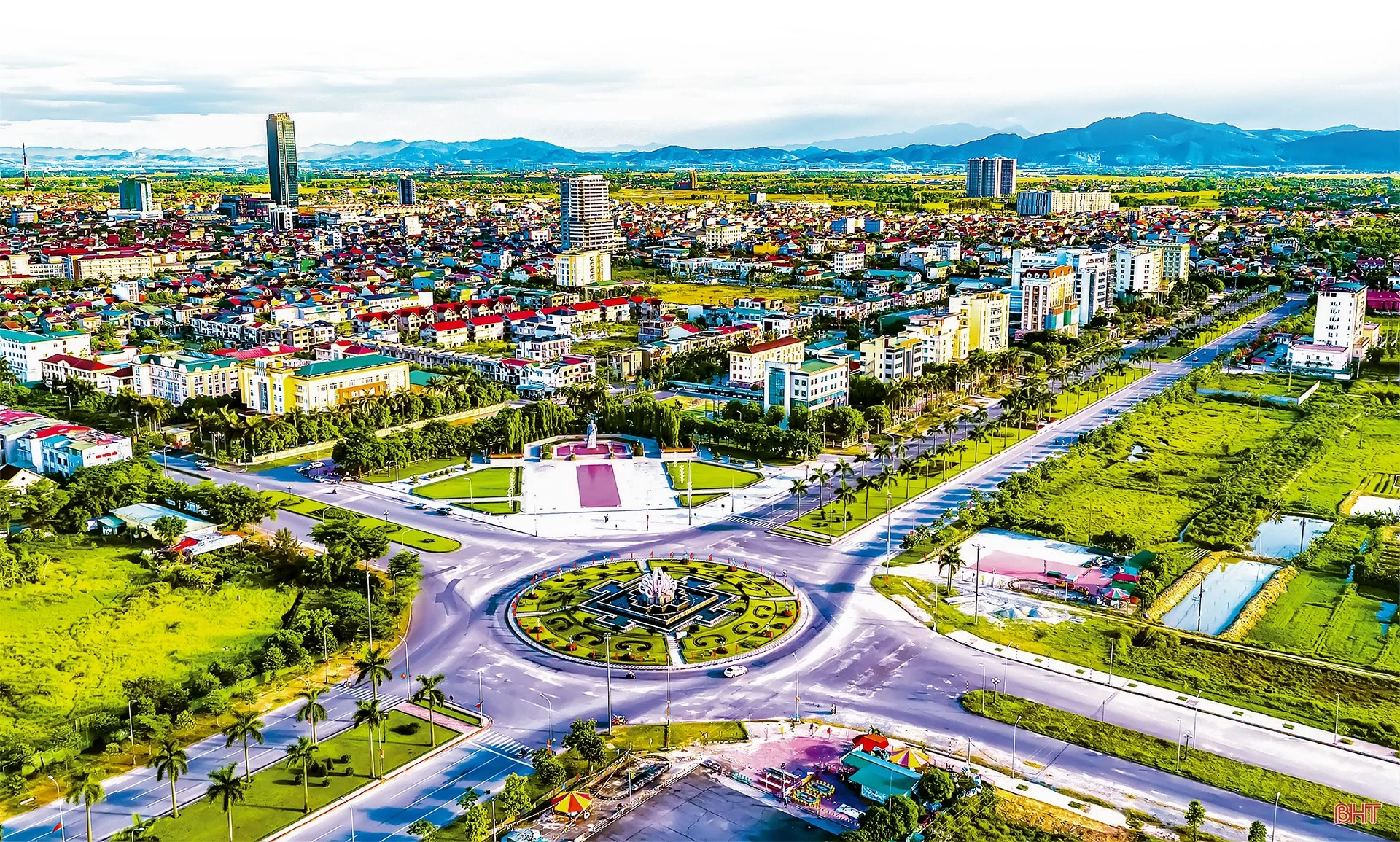 Phát huy truyền thống văn hóa quê hương, Hà Tĩnh vươn tới giàu mạnh, văn minh, vững bước trên chặng đường mới