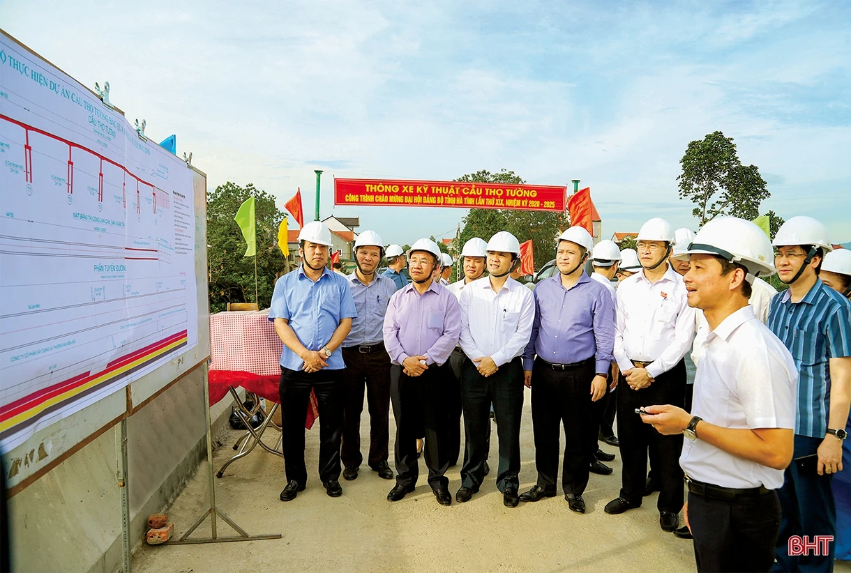 Phát huy truyền thống văn hóa quê hương, Hà Tĩnh vươn tới giàu mạnh, văn minh, vững bước trên chặng đường mới