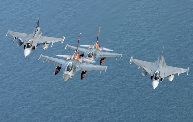 jas 39 va f 16 se cung gia nhap bien che khong quan viet nam