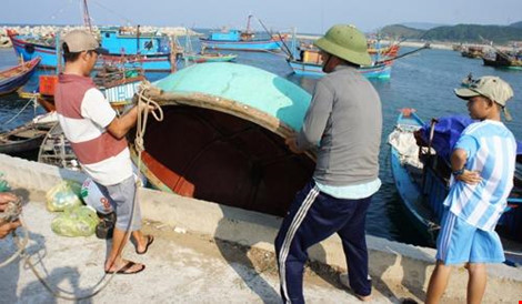 hang loat chinh sach ho tro ngu dan mien trung sau su co moi truong