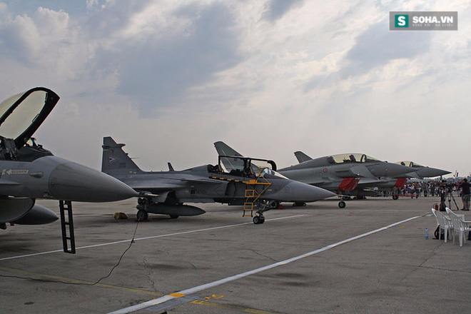 jas 39 va f 16 se cung gia nhap bien che khong quan viet nam