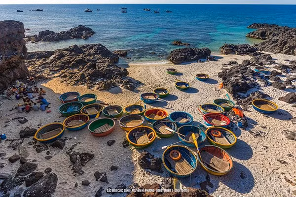 viet nam nhung khoanh khac tuyet dep va thanh binh