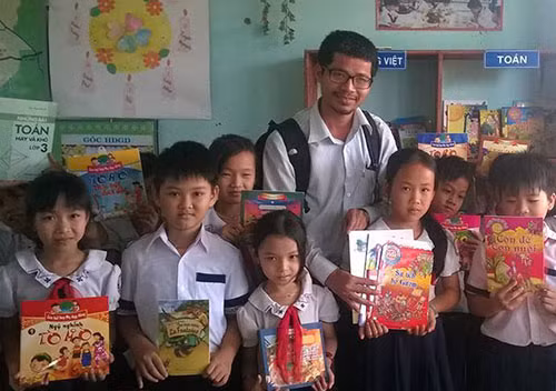 tu sach nong thon cua nguoi dan ong ha tinh duoc vinh danh