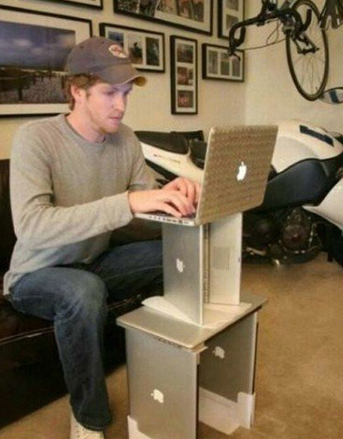 cuoi te ghe khi tat ca san sang nhung com chua bat nut