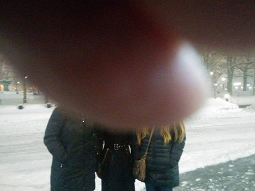 cuoi te ghe tam nang thoai mai khong so den da