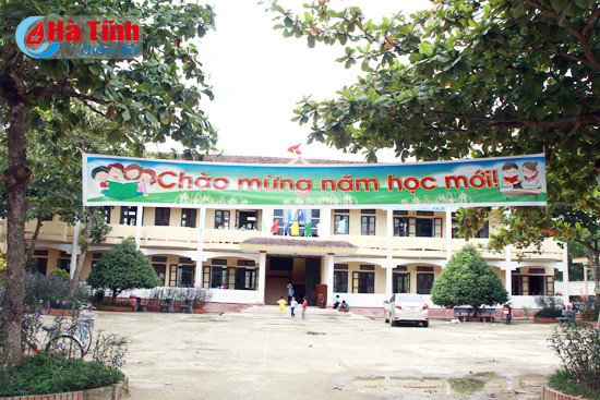 tre em rao tre hao huc don chao nam hoc moi