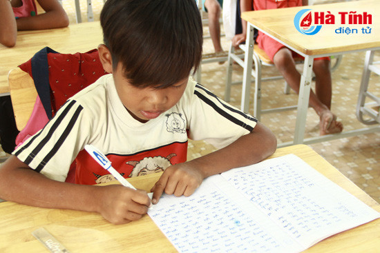 tre em rao tre hao huc don chao nam hoc moi