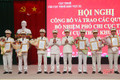 Trao quyết định bổ nhiệm các phó chi cục trưởng Chi cục Thuế khu vực XI