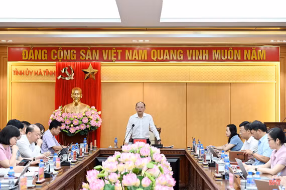 Thường trực Tỉnh ủy làm việc với các ban Đảng, Ủy ban Kiểm tra, Văn phòng Tỉnh ủy