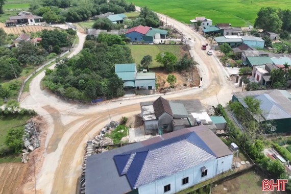 Ì ạch thi công tuyến đường hơn 2 km ở Cẩm Xuyên
