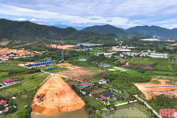 Gia tăng phân lô bán nền - lỗ hổng quản lý hay chiêu trò trục lợi?!