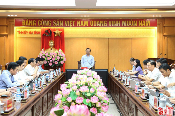 Xây dựng các cơ chế thu hút, đào tạo nguồn nhân lực về khoa học công nghệ