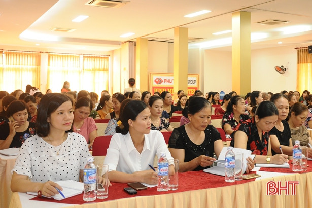 Trang bị kiến thức phòng chống ma túy cho cán bộ phụ nữ