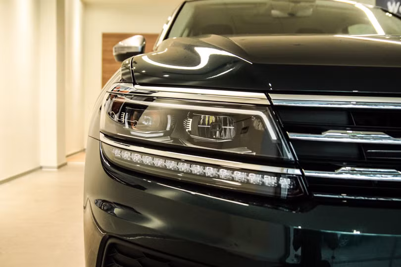 Chi tiết mẫu SUV Volkswagen Tiguan Allspace 2018 vừa về tay khách hàng