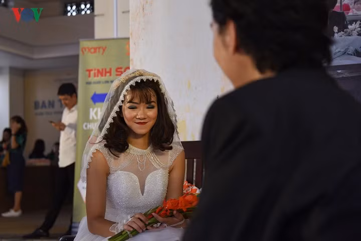 “Xuyên không” trải nghiệm đám cưới thời bao cấp giữa lòng Hà Nội