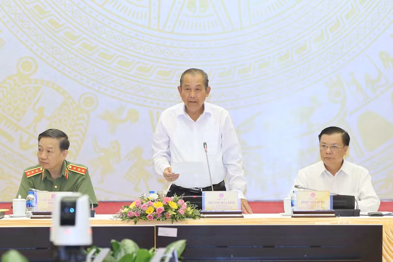 Quyết tâm đẩy lùi tội phạm, buôn lậu và gian lận thương mại