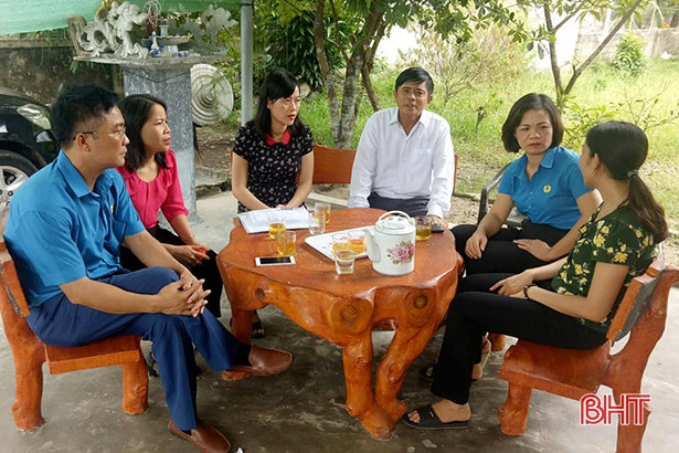 Hỗ trợ đoàn viên công đoàn Thạch Hà 40 triệu đồng làm nhà ở