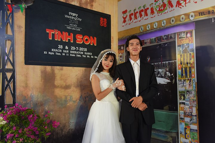 “Xuyên không” trải nghiệm đám cưới thời bao cấp giữa lòng Hà Nội