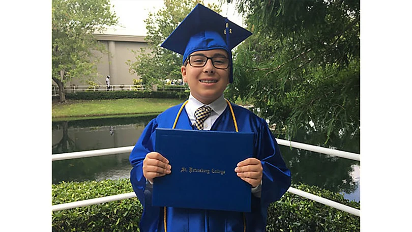 Thần đồng 11 tuổi tốt nghiệp cao đẳng Mỹ