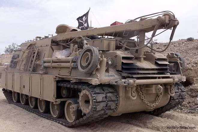 Những mẫu xe công binh vạn năng đáng gờm nhất thế giới